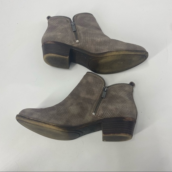 Lucky Brand Bartalino textured suede bootie 7.5 - Picture 8 of 10